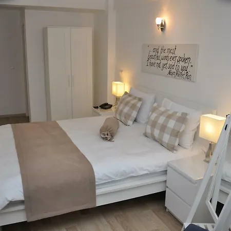 Hostal Cheers *